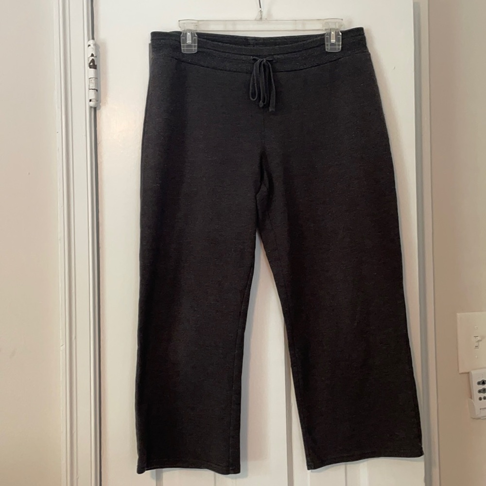 C9 Charcoal Lounge Capris M